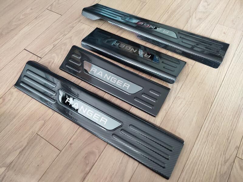 BẬC BƯỚC CHÂN FORD RANGER